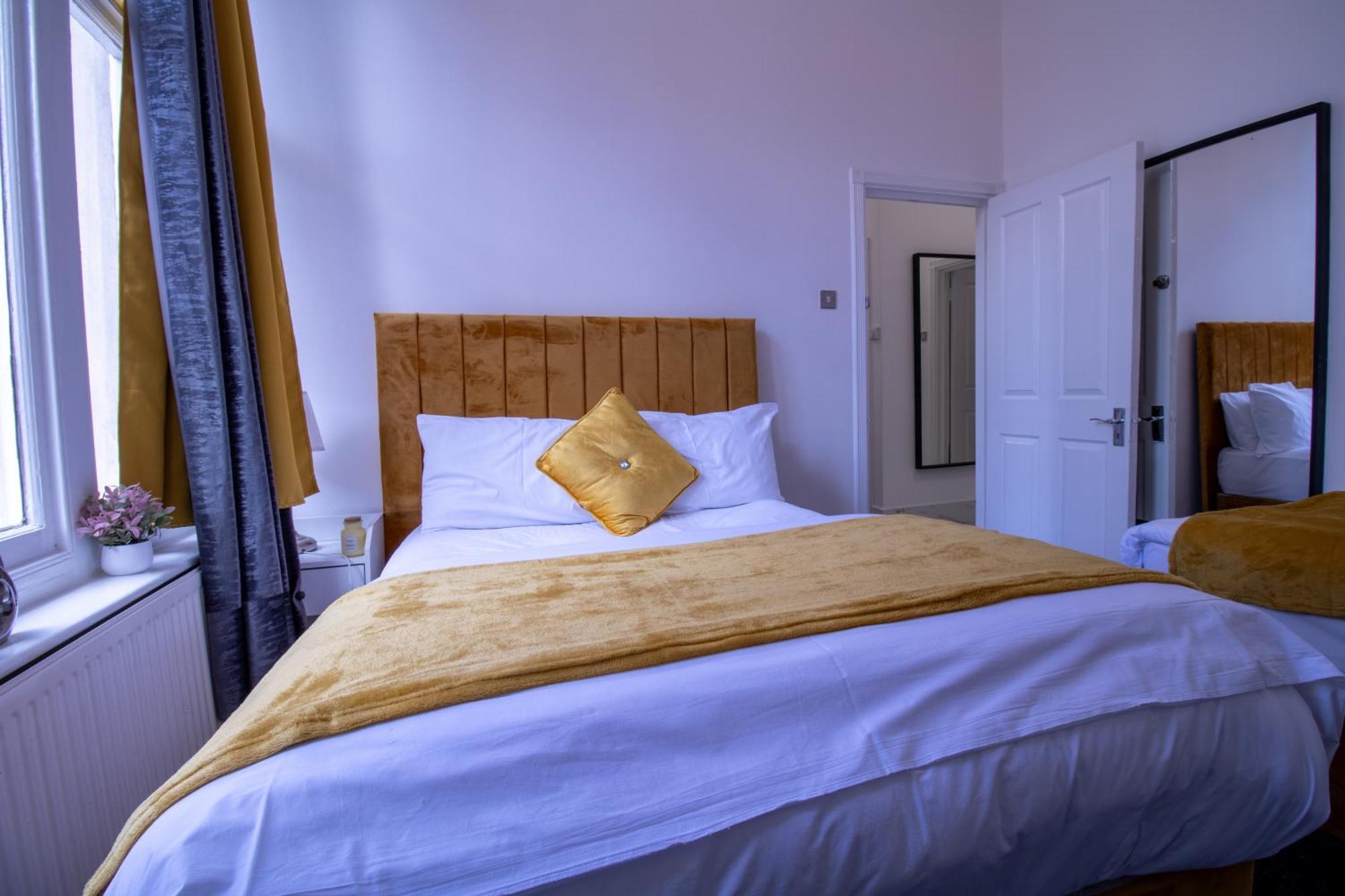Luxurious Apartments On Oxford Street Londres Extérieur photo