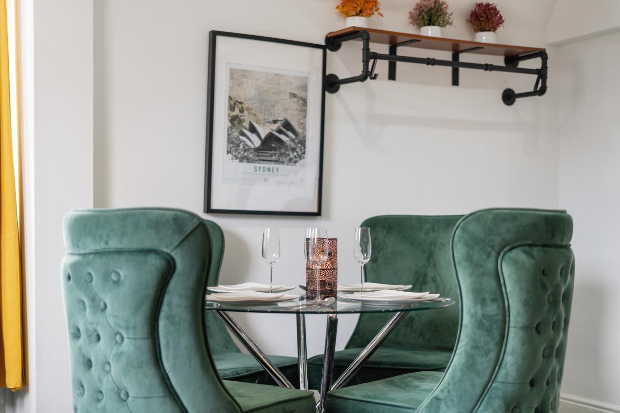 Luxurious Apartments On Oxford Street Londres Extérieur photo